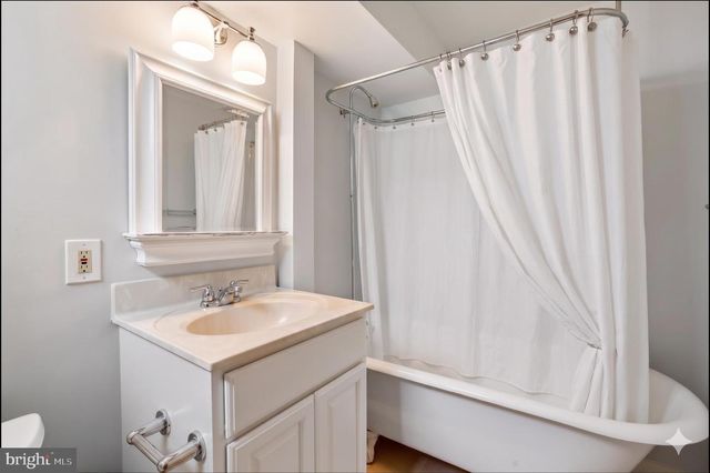 7505 GLENDALE RD, Chevy Chase, MD 20815