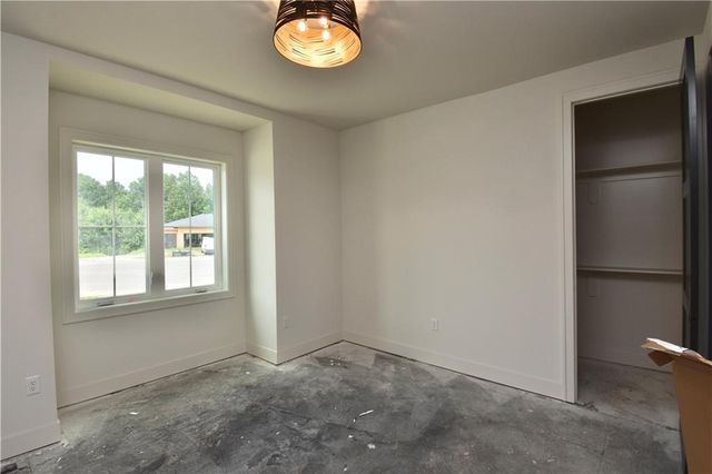 8369 NE 77th Terrace, Kansas City, MO 64158