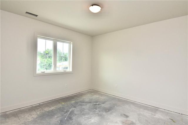 8369 NE 77th Terrace, Kansas City, MO 64158