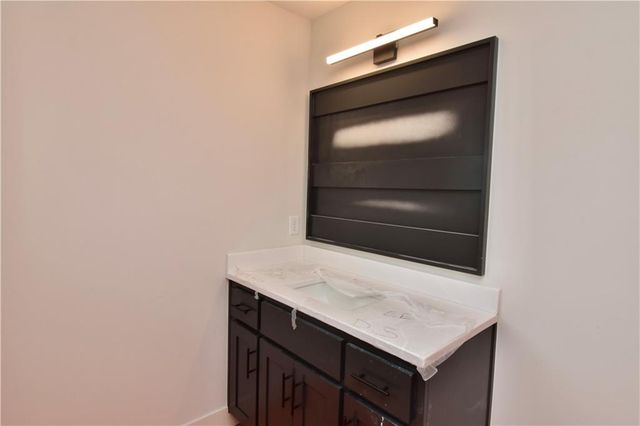 8369 NE 77th Terrace, Kansas City, MO 64158