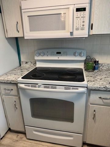4746 AZALEA DRIVE 103 C, New Port Richey, FL 34652