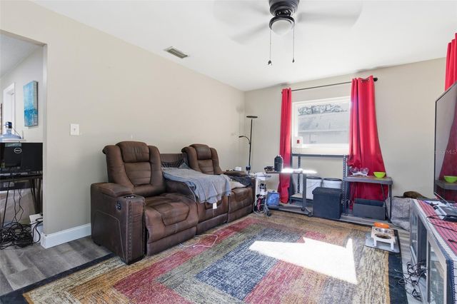 150 S ROOKS AVENUE, Inverness, FL 34453