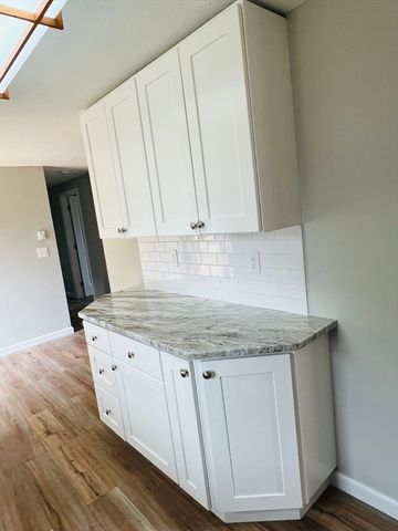 209 Casey Dr, Chicopee, MA 01020