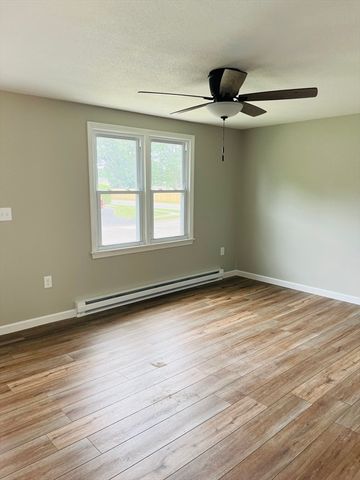 209 Casey Dr, Chicopee, MA 01020