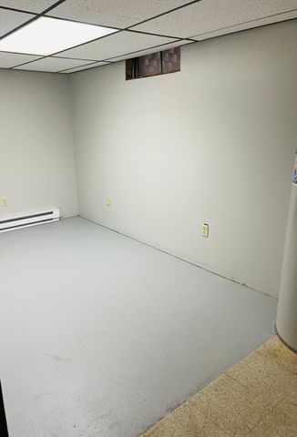 209 Casey Dr, Chicopee, MA 01020