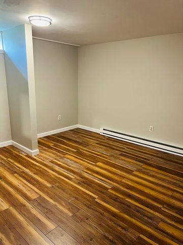 209 Casey Dr, Chicopee, MA 01020