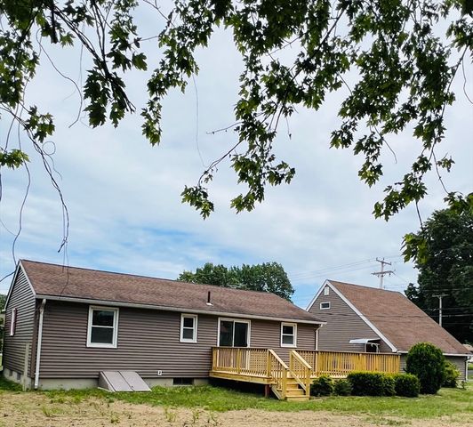 209 Casey Dr, Chicopee, MA 01020