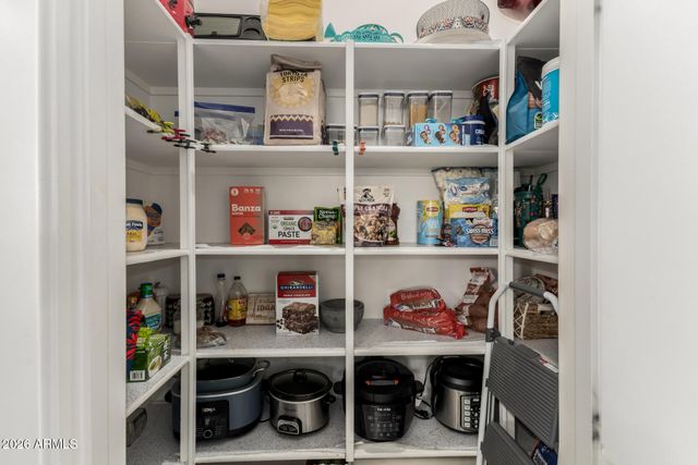 8009 W NORTHVIEW Avenue, Glendale, AZ 85303