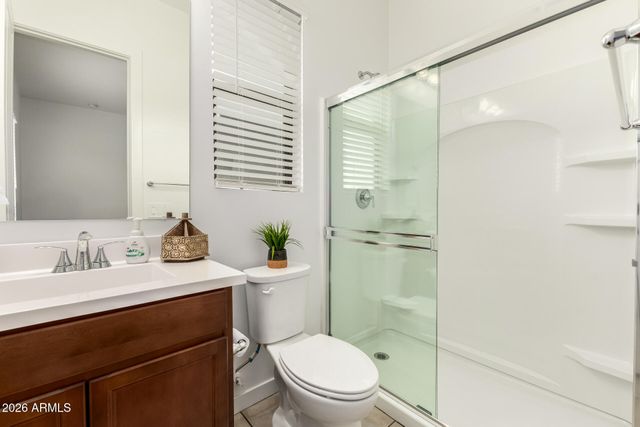 8009 W NORTHVIEW Avenue, Glendale, AZ 85303