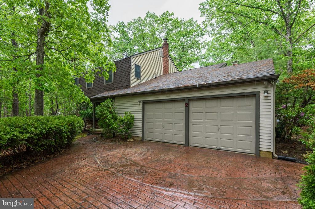 2 WICKLOW DR, Tabernacle, NJ 08088