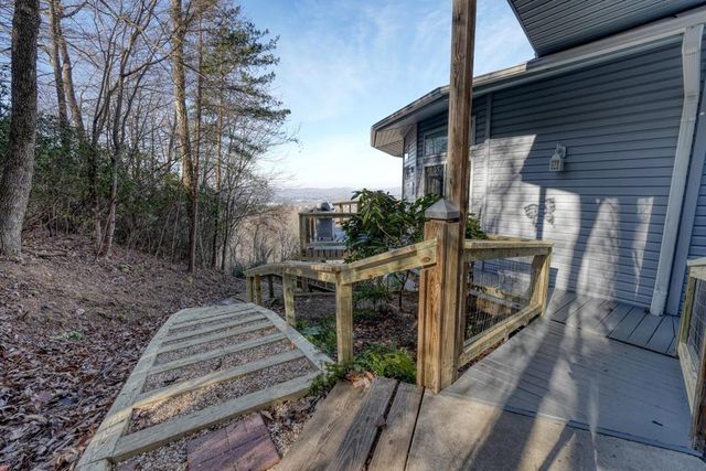 376 Broken Arrow Trail, Hayesville, NC 28904