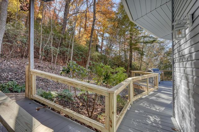 376 Broken Arrow Trail, Hayesville, NC 28904