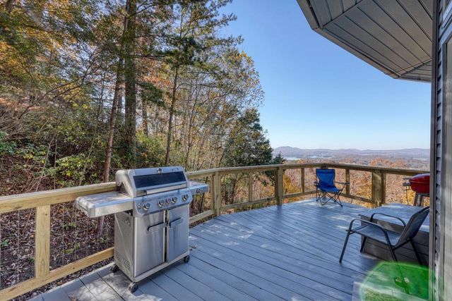 376 Broken Arrow Trail, Hayesville, NC 28904