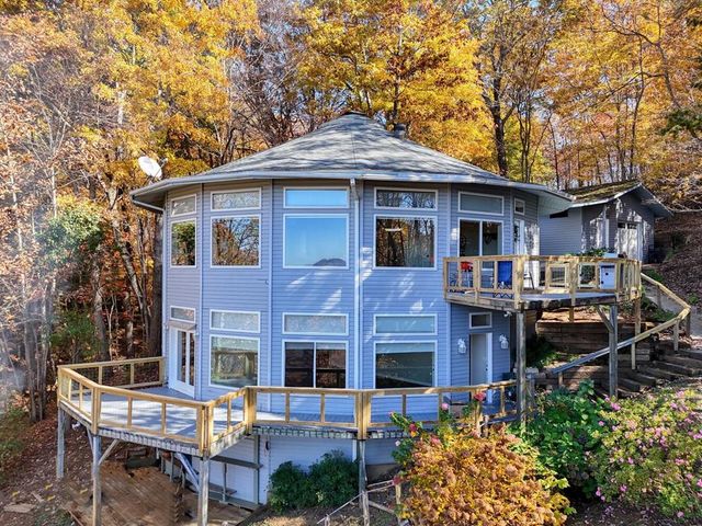 376 Broken Arrow Trail, Hayesville, NC 28904