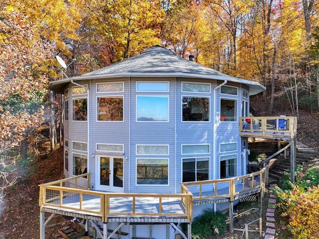 376 Broken Arrow Trail, Hayesville, NC 28904