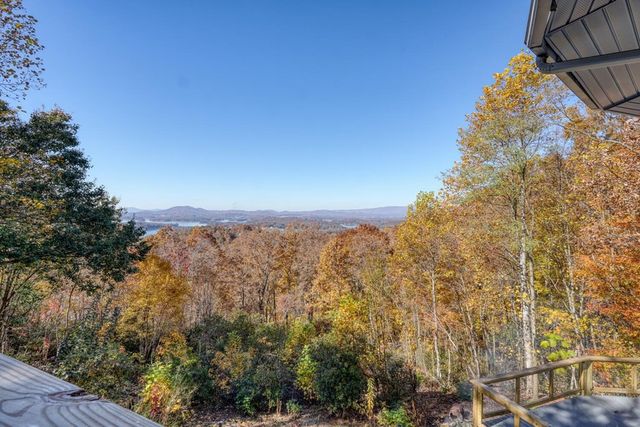 376 Broken Arrow Trail, Hayesville, NC 28904