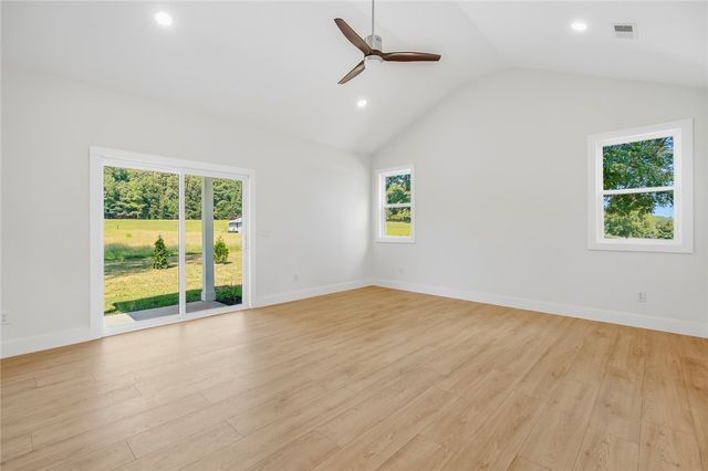 2024 Edwards Lake Road, Greer, SC 29651