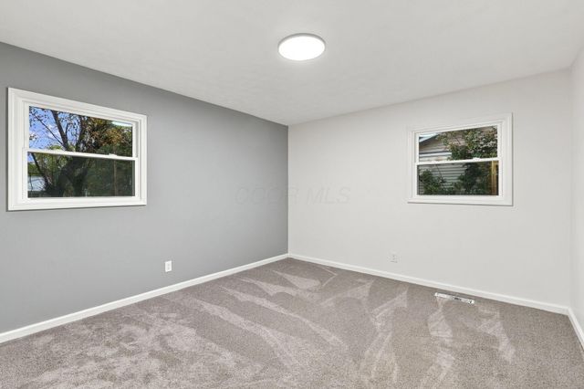 956 Hillridge Road, Reynoldsburg, OH 43068