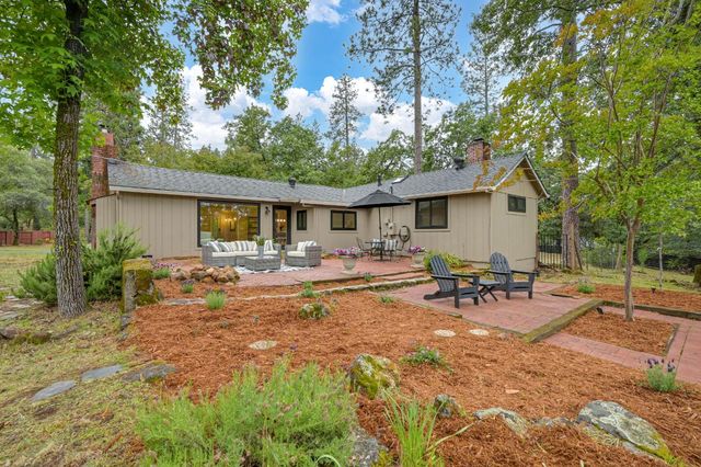 1550 Sugar Pine Rd, Meadow Vista, CA 95722