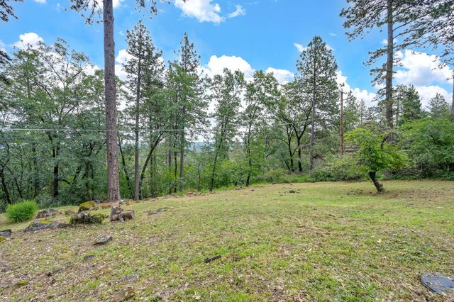 1550 Sugar Pine Rd, Meadow Vista, CA 95722