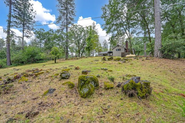 1550 Sugar Pine Rd, Meadow Vista, CA 95722