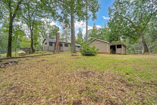 1550 Sugar Pine Rd, Meadow Vista, CA 95722
