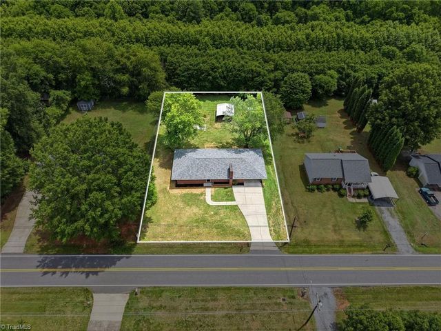 242 Island Drive, Madison, NC 27025