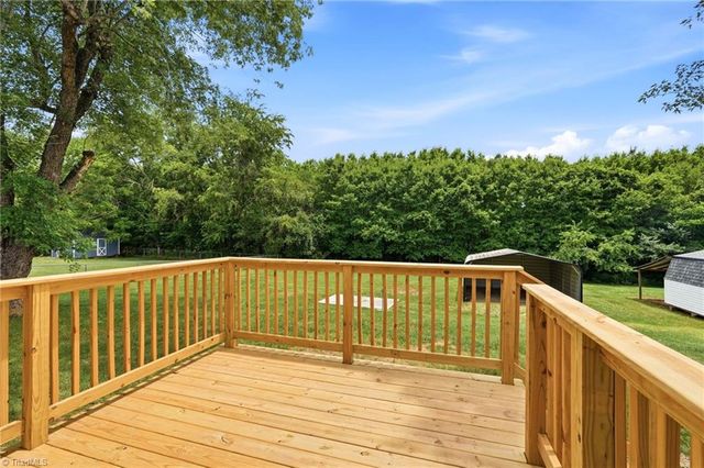 242 Island Drive, Madison, NC 27025