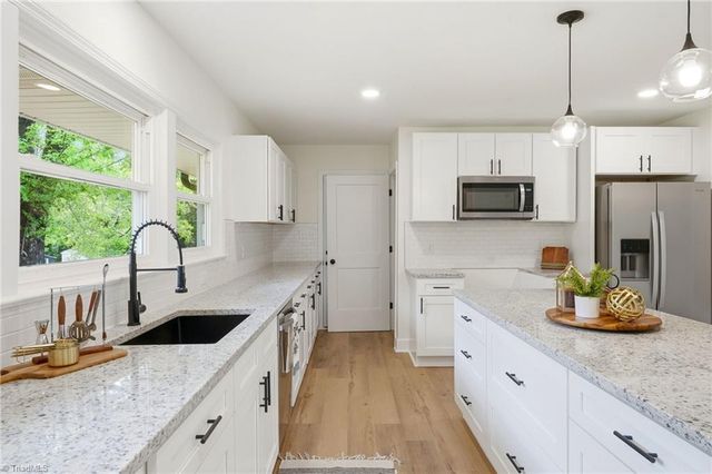 242 Island Drive, Madison, NC 27025