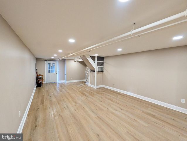 217 CHELTEN AVE, Philadelphia, PA 19120