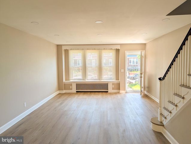 217 CHELTEN AVE, Philadelphia, PA 19120