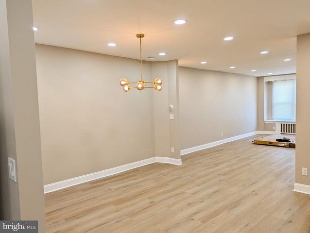 217 CHELTEN AVE, Philadelphia, PA 19120