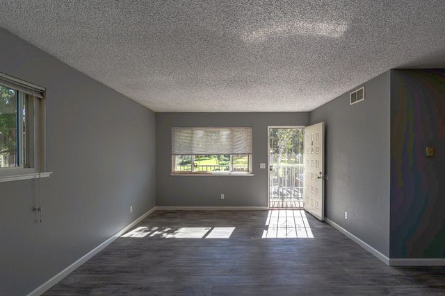 4726 Hayford Way #4, Sacramento, CA 95842