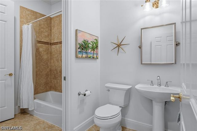 3176 Serena LN 202, Naples, FL 34114