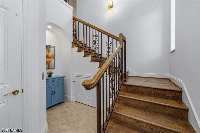 3176 Serena LN 202, Naples, FL 34114