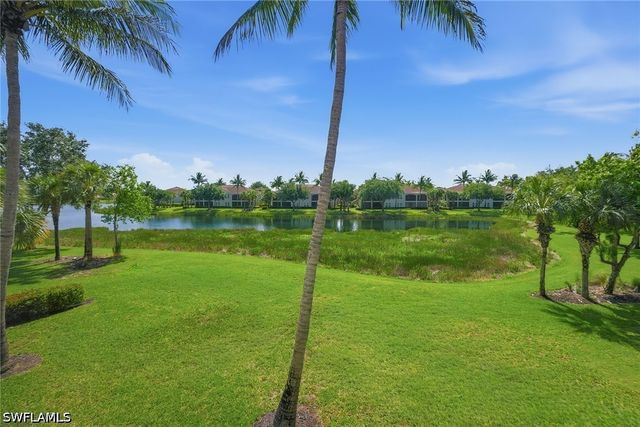 3176 Serena LN 202, Naples, FL 34114