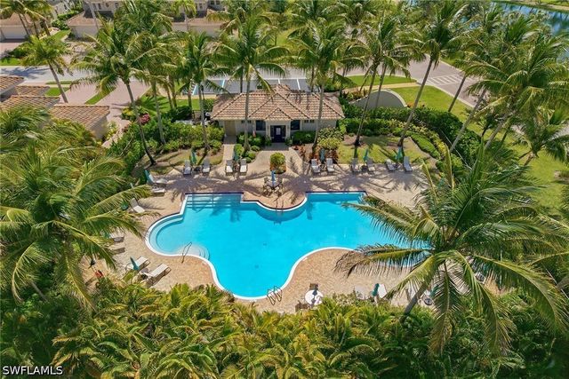 3176 Serena LN 202, Naples, FL 34114