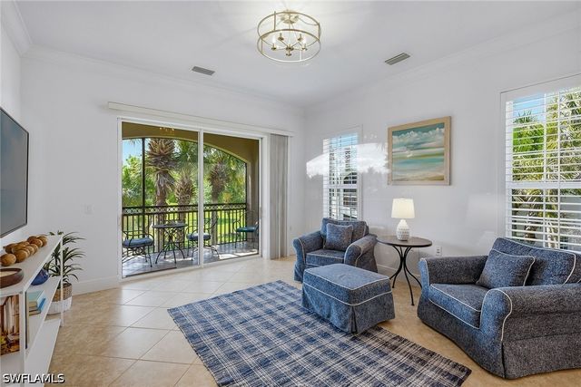 3176 Serena LN 202, Naples, FL 34114