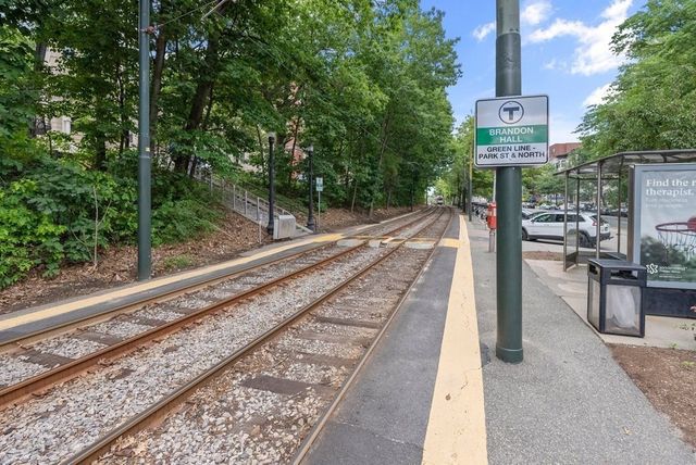 1495 Beacon St G, Brookline, MA 02446