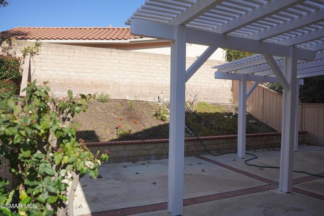 495 Novara Way, Oak Park, CA 91377