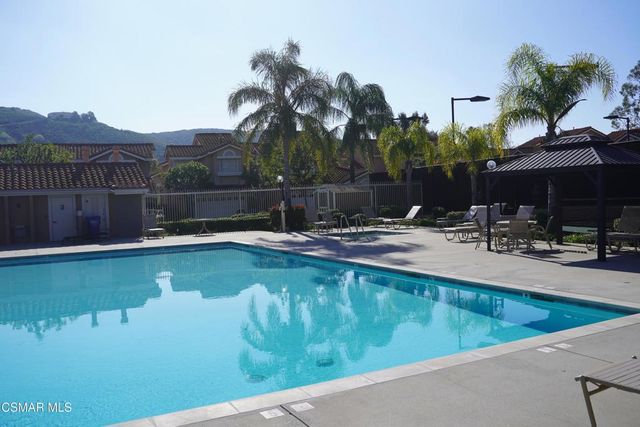 495 Novara Way, Oak Park, CA 91377