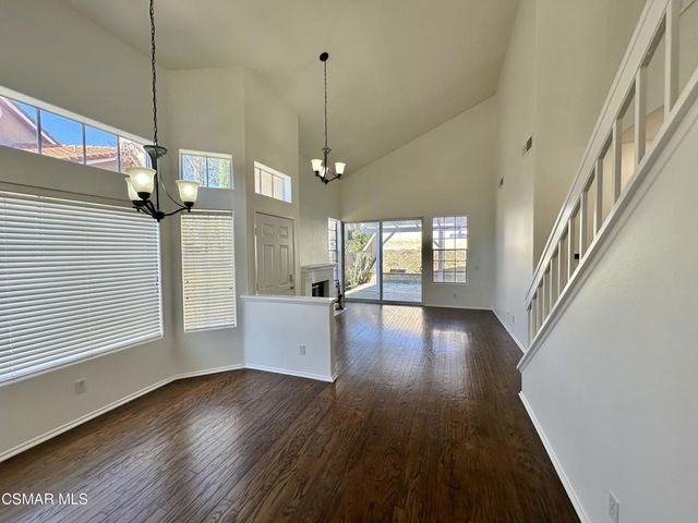 495 Novara Way, Oak Park, CA 91377