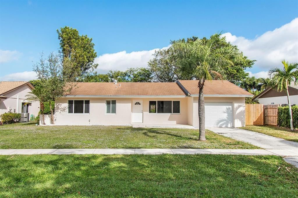 9611 Saddlebrook Drive, Boca Raton, FL 33496