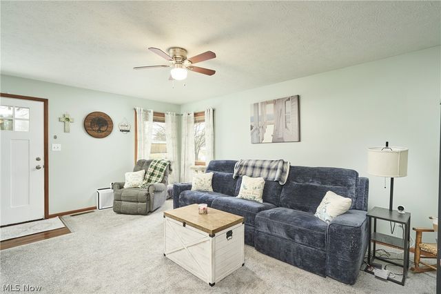 2864 Burnside Street, Akron, OH 44312