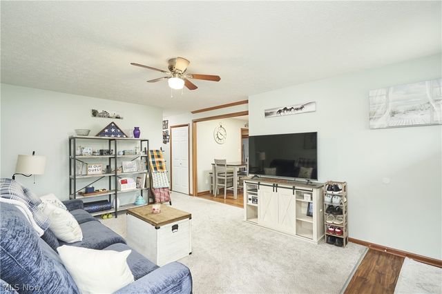 2864 Burnside Street, Akron, OH 44312