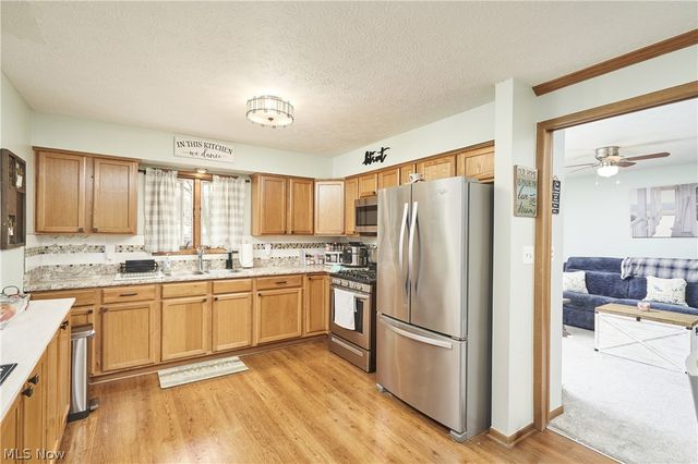 2864 Burnside Street, Akron, OH 44312