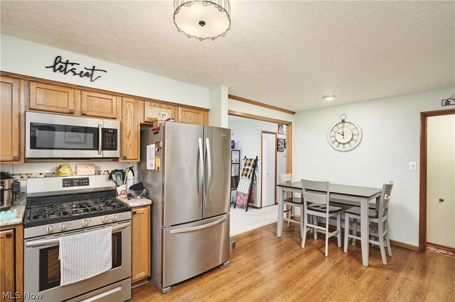 2864 Burnside Street, Akron, OH 44312