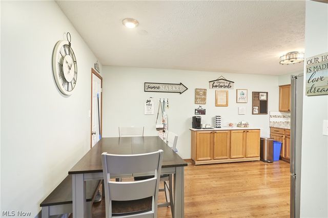 2864 Burnside Street, Akron, OH 44312