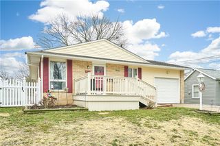 2864 Burnside Street, Akron, OH 44312