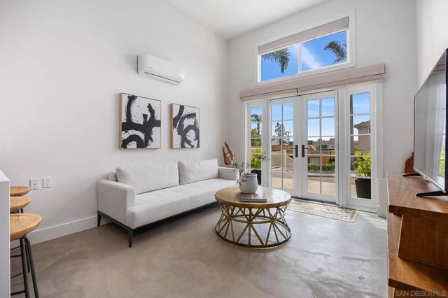2449 Manchester Ave, Cardiff By The Sea, CA 92007